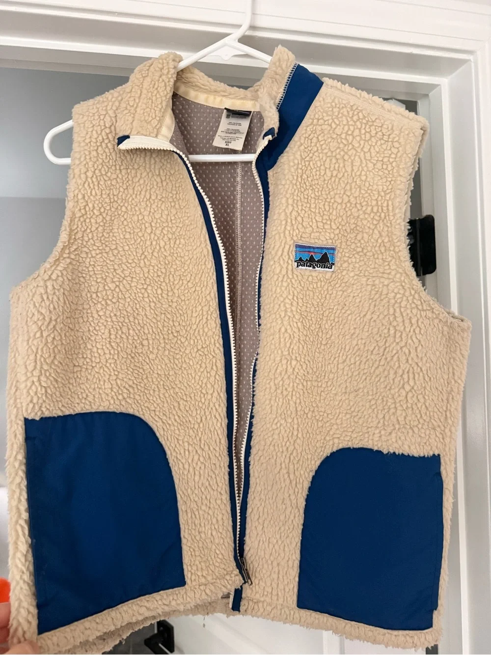 Patagonia Kids Cream Sherpa Vest with Blue Trim and Pockets